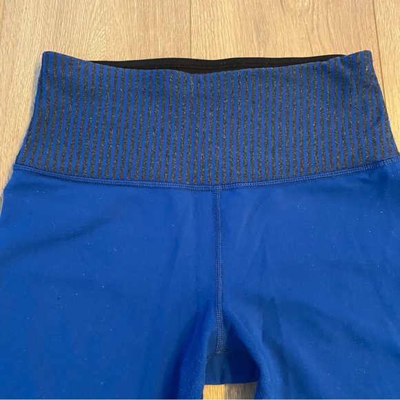 Lululemon leggings size 6 - Picture 2 of 8